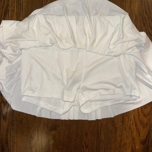 SHEIN White Pleated Skort - Picture 2 of 2